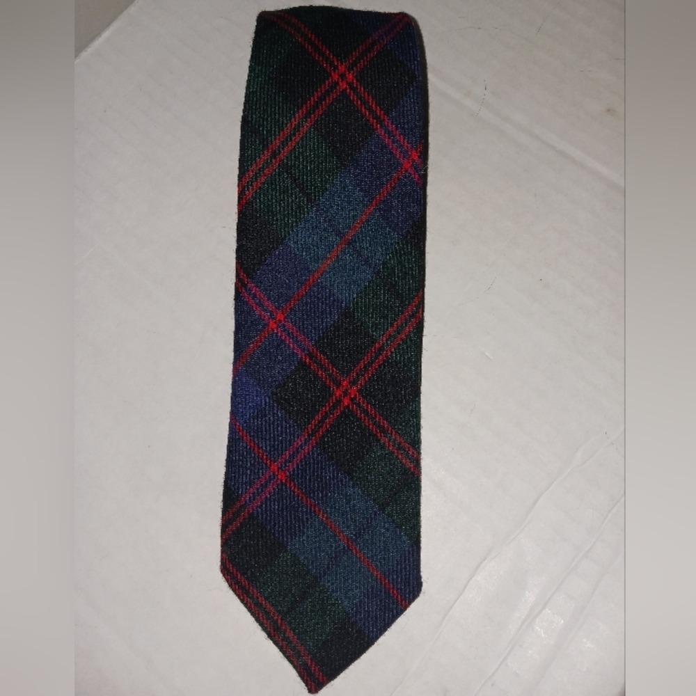 Clan Guthrie Modern Tartan Tie By Lochcarron - 100% Wool